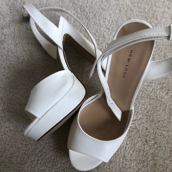 Never worn White platform heels/pumps - Picture 5 of 5